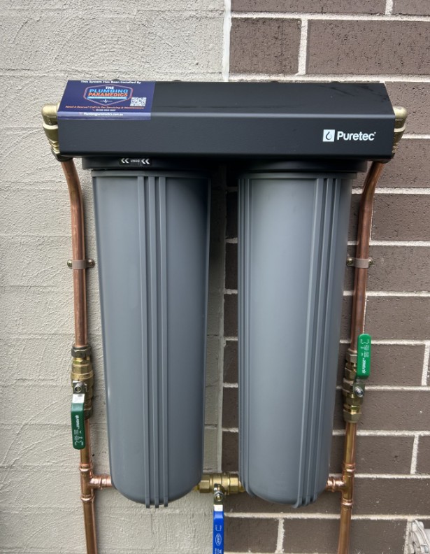 Whole House vs Under Sink Water Filtration:What’s Right for Your Home?